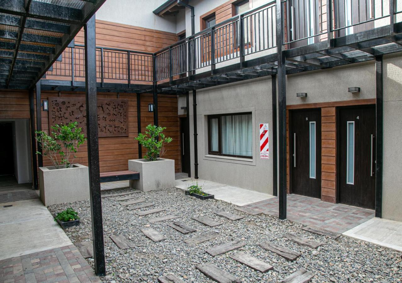 Senderos Aparts&Suites El Chaltén Exterior foto