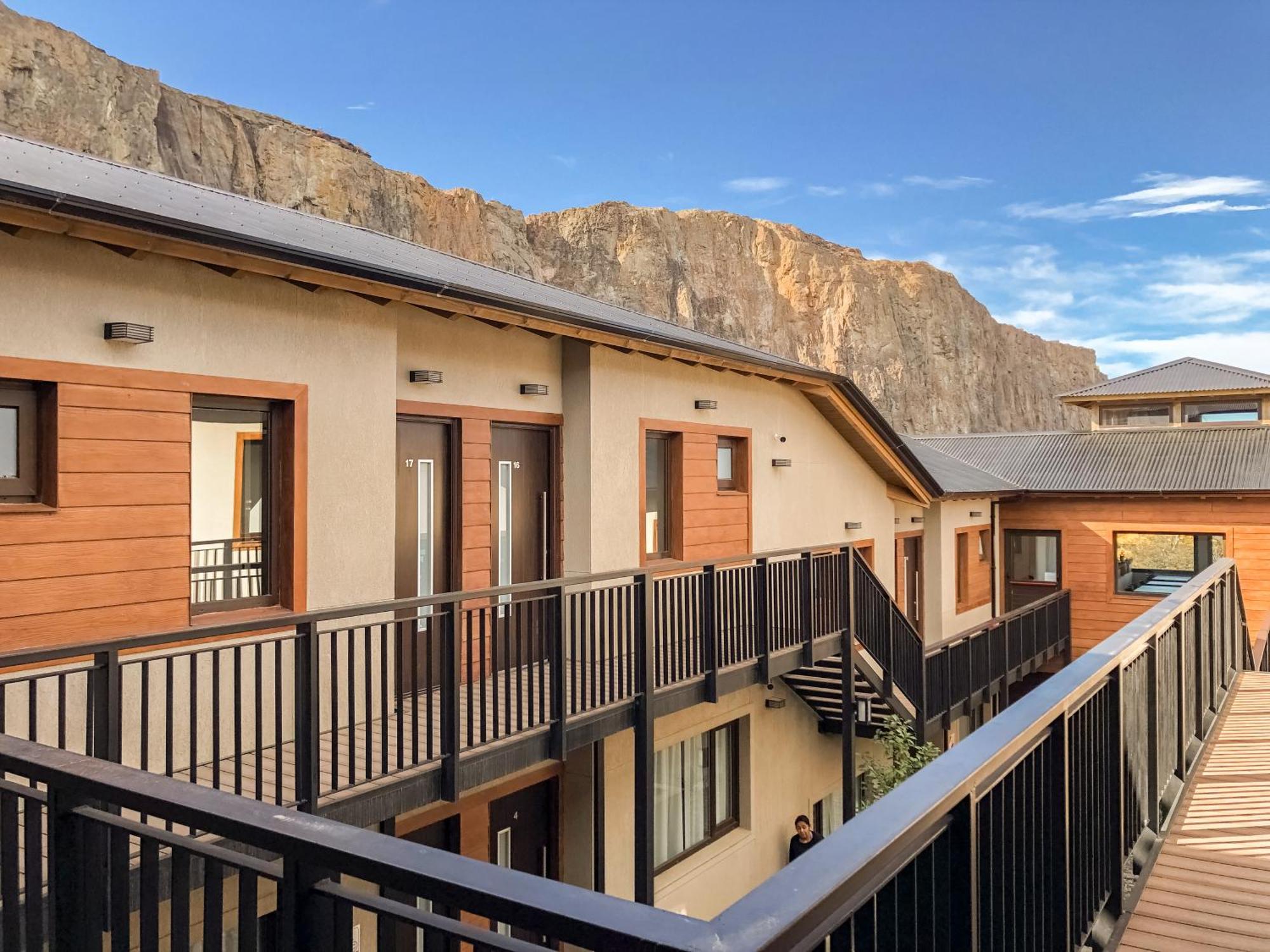 Senderos Aparts&Suites El Chaltén Exterior foto