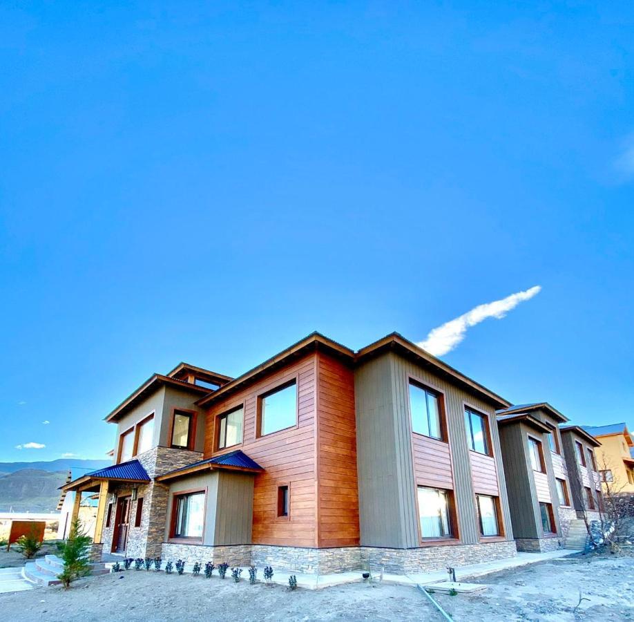 Senderos Aparts&Suites El Chaltén Exterior foto